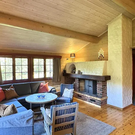Tvilsombu, Cosy Close To Slopes * يالو
