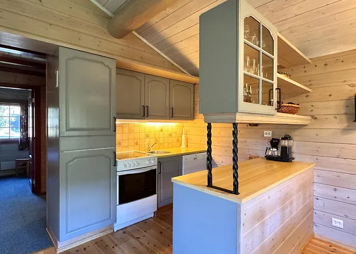 Tvilsombu, Cosy Close To Slopes * يالو